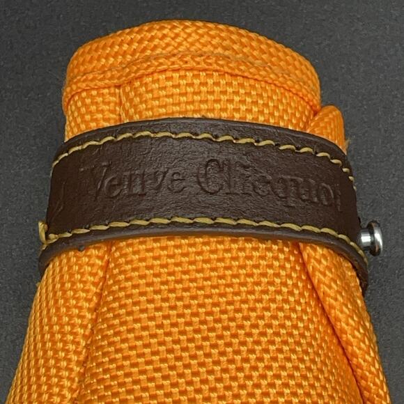 HTF Novelty Veuve Clicquot Event Cloth Tote Bag 14x14.75 Insulated Ice Jacket - Picture 9 of 9